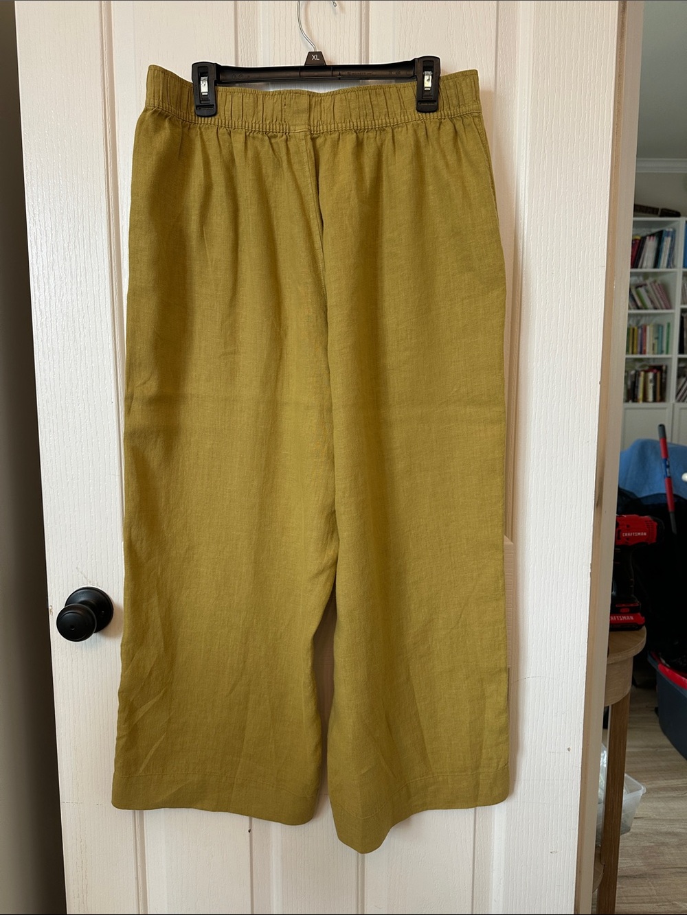 🧡 Tahari Olive Green Wide-Leg Linen Pants 🧡 - Picture 2 of 3
